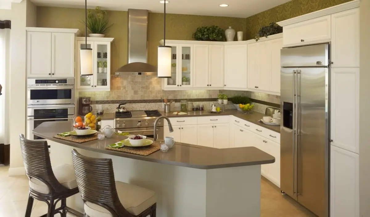Transitional kitchen with custom cabinets in Florida