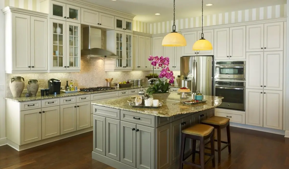 Transitional Kitchen with Custom Cabinets in Florida